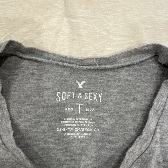 American Eagle top - Picture 2 of 3